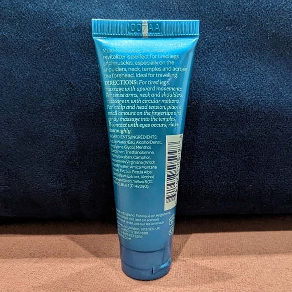 Elemis Instant Refreshing Gel (Body Wash) - Picture 2 of 2